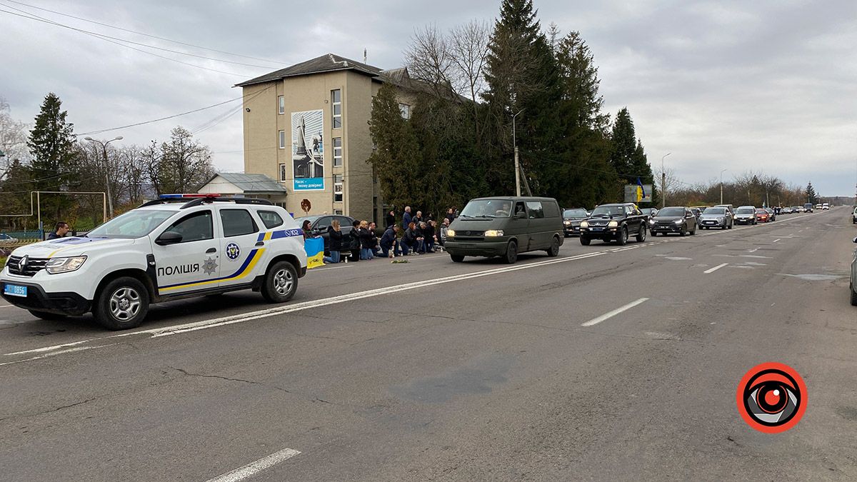 Коломияни зустріли загиблого захисника Ігоря Калина 10