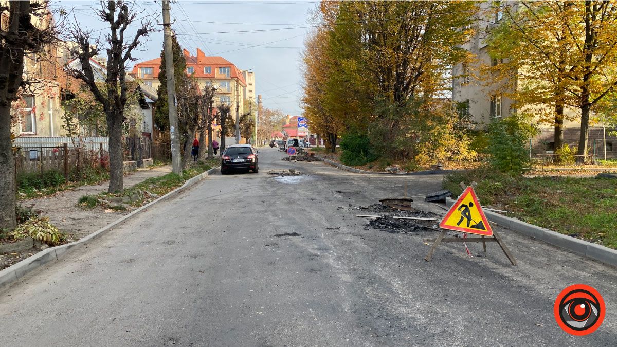 На Чайковського працюють комунальники: що там робиться? 6