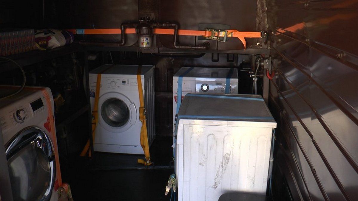 Волонтери створили лазне-пральний комплекс для військових 10 ОГШБ 1