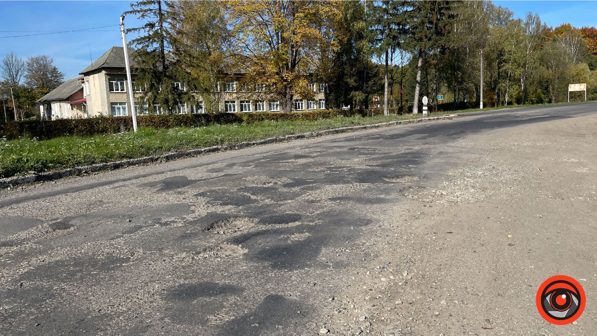 Попереду ями або як проїхати кільцеву розв'язку на Франківськ? 11