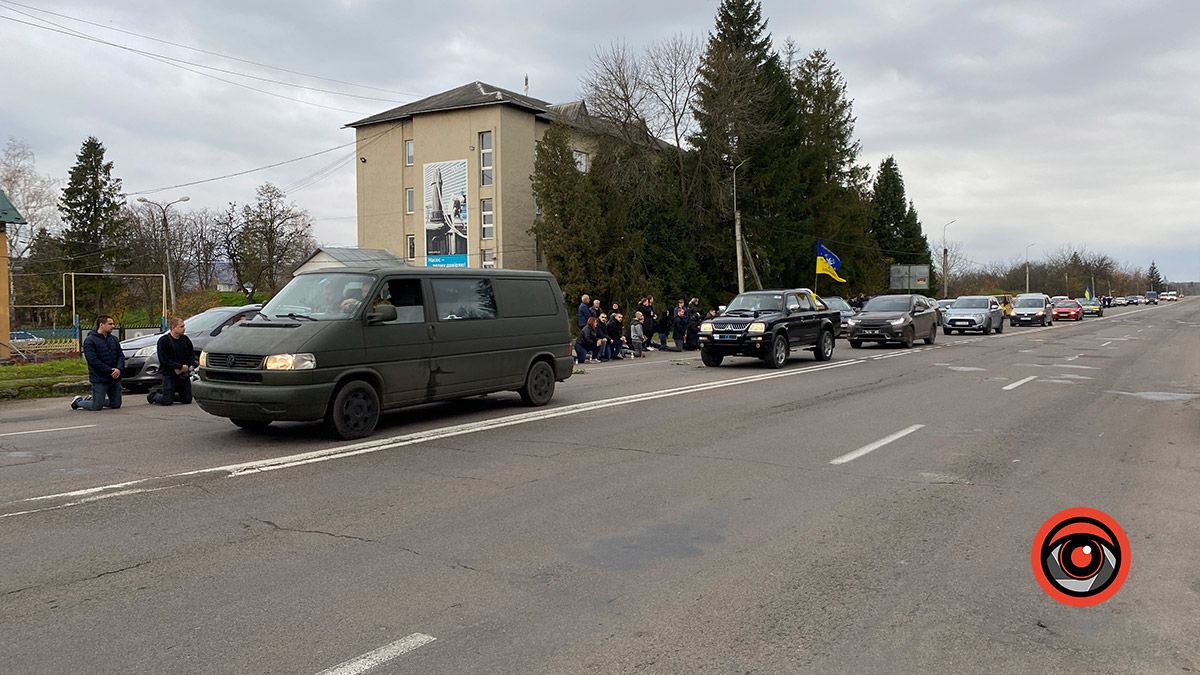 Коломияни зустріли загиблого захисника Ігоря Калина 11