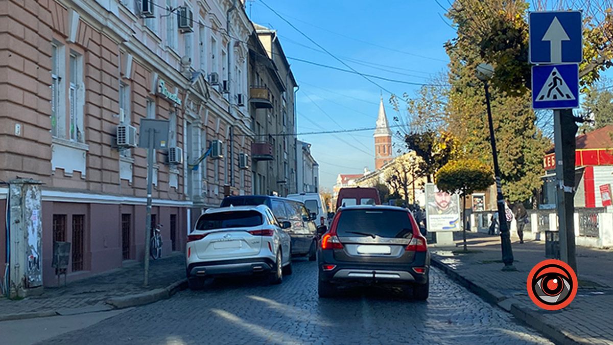 Вищий пілотаж: де в Коломиї найчастіше порушують правила паркування 12