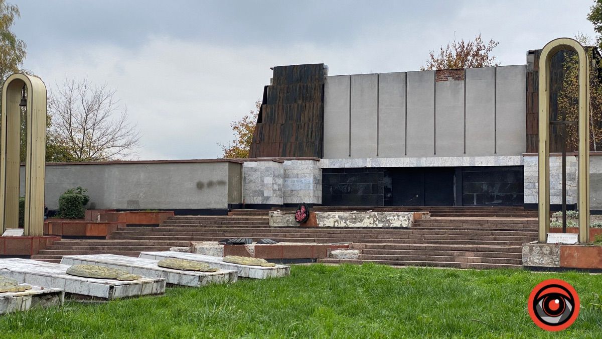 Чи відбудеться обіцяна реставрація площі Скорботи в Коломиї менше ніж за добу? 1