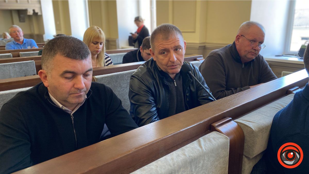 Хто з депутатів підтримав скандальне рішення про зміни меж берегів міського озера 5