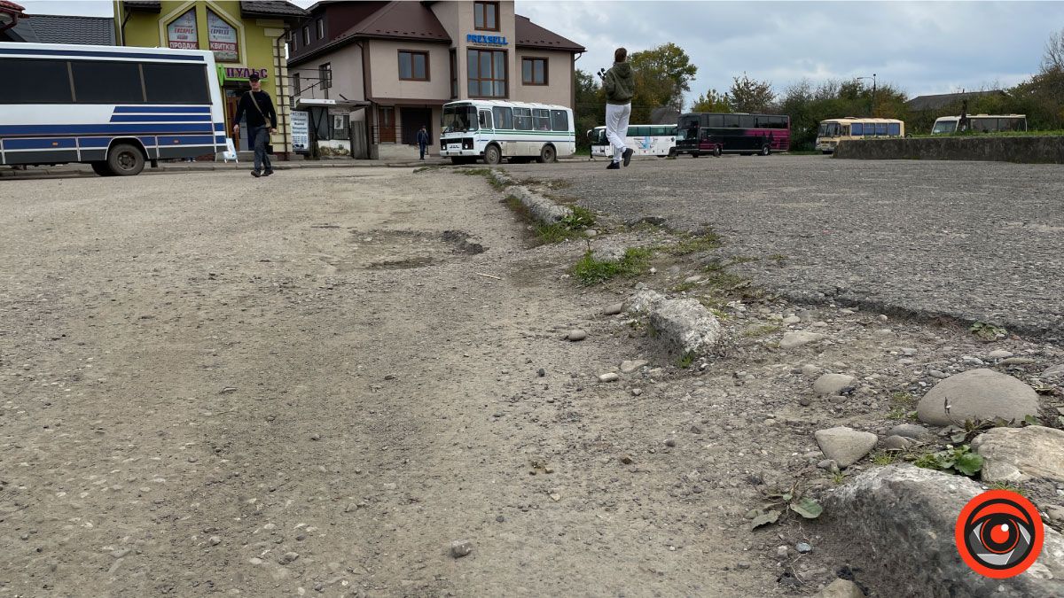 Головне колеса не погубити: жахливий заїзд на автостанцію в Коломиї 17