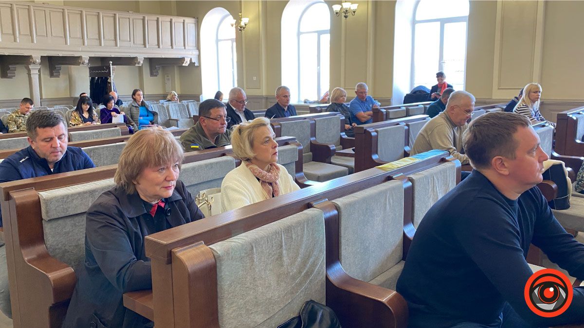 Зміни до бюджету, освіта і землі під забудову: що розглядали депутати на жовтневій сесії Коломийської міської ради 2