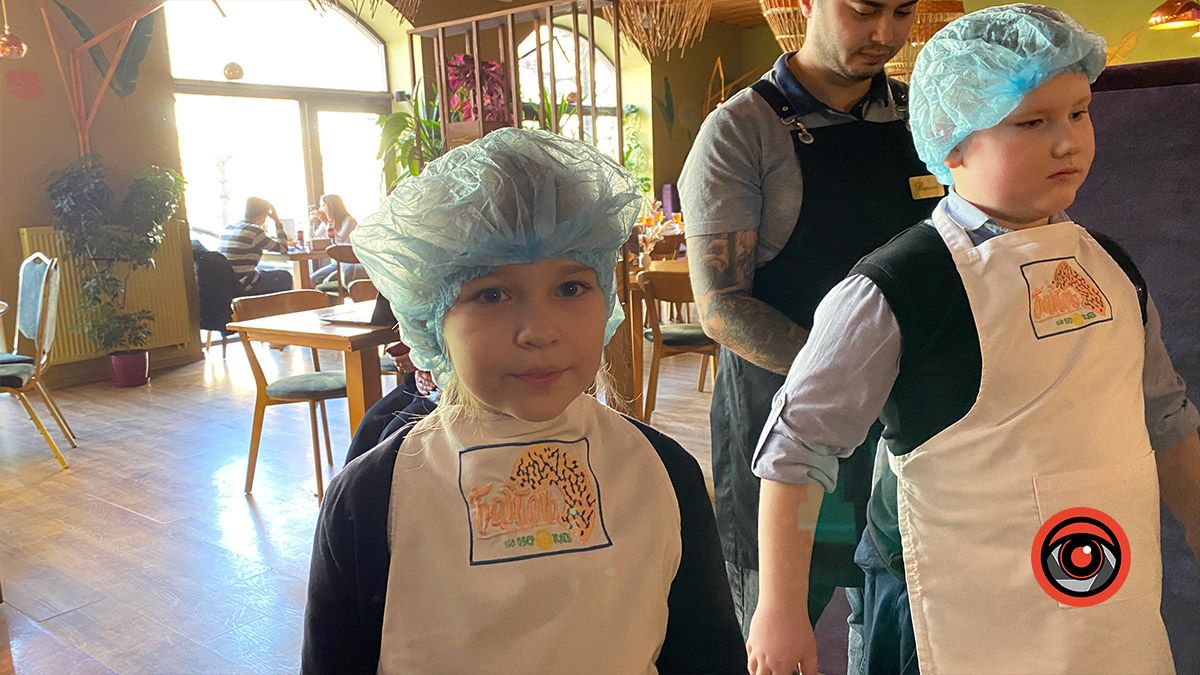 "Смачна пригода": як учні ліцею №9 вчились готувати піцу 6