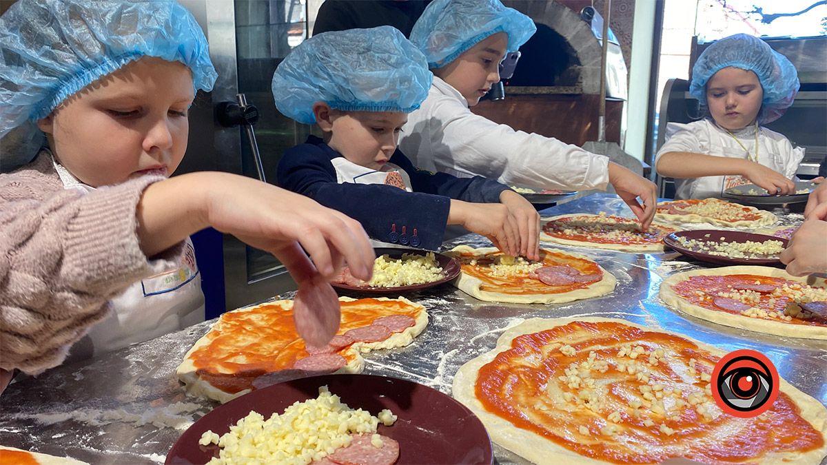 "Смачна пригода": як учні ліцею №9 вчились готувати піцу 17