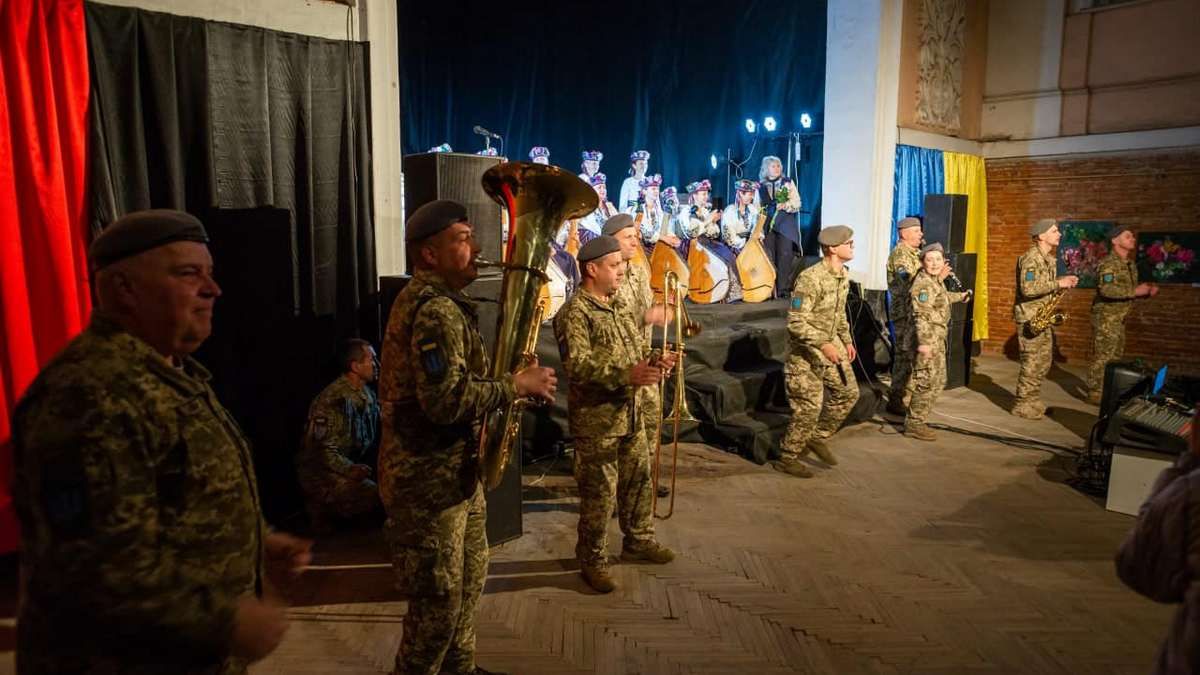 До зустрічі у грудні! | Коломийська мала філармонія закрила свій перший сезон 10