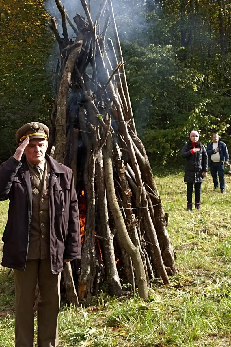 У Великому Ключеві на Коломийщині відновили повстанську криївку 12