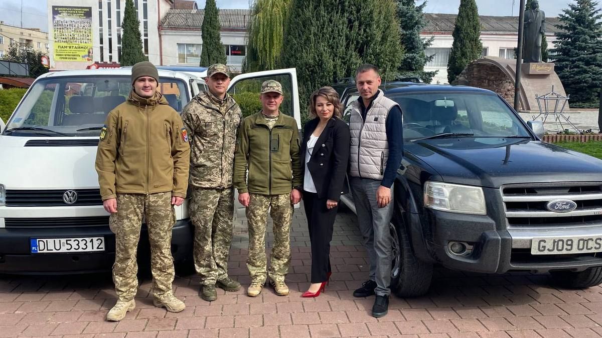 На Городенківщині освятили автівки для захисників 2
