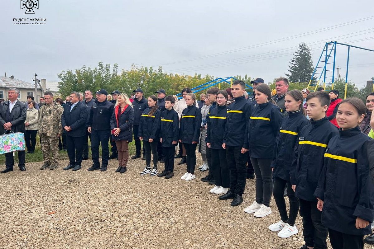У селі Росохач відкрили підрозділ добровільної пожежної команди 7
