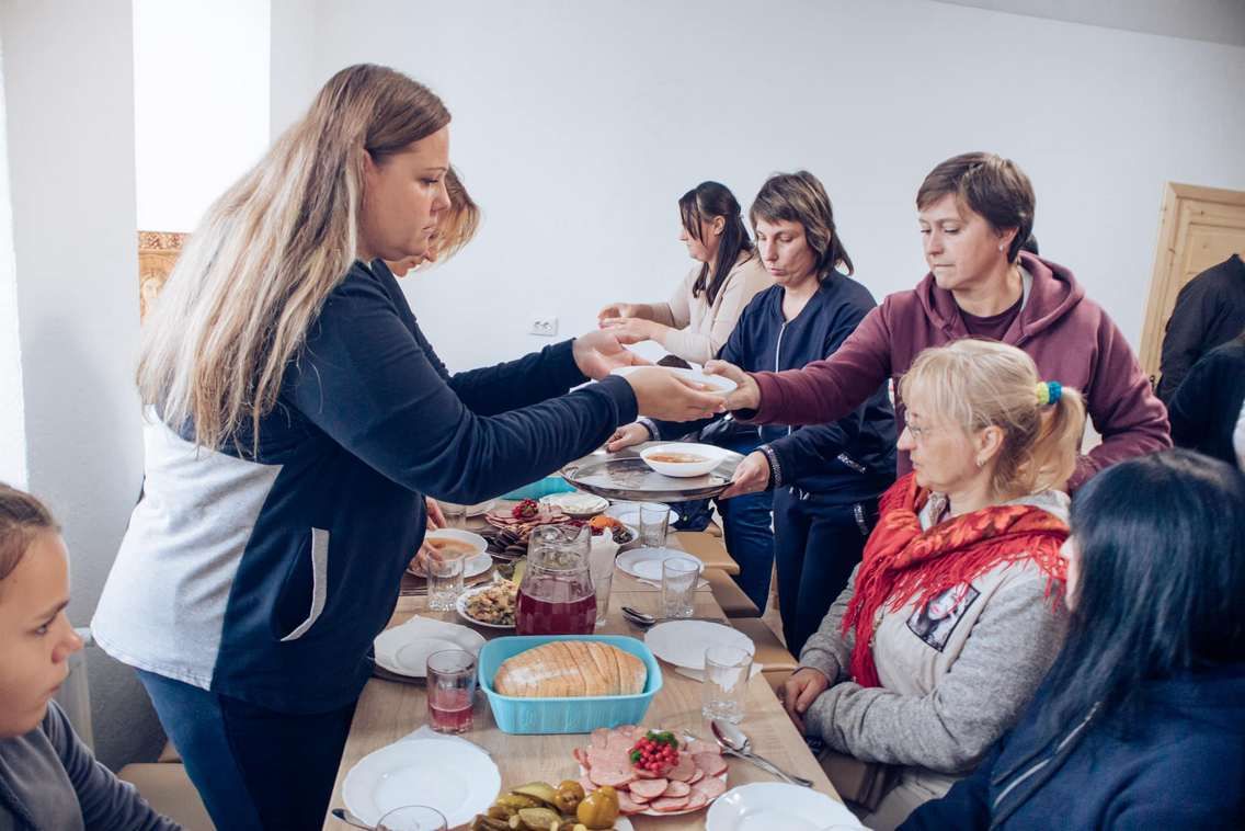 На Коломийщині відкрили ще один шелтер і благодійну їдальню 3