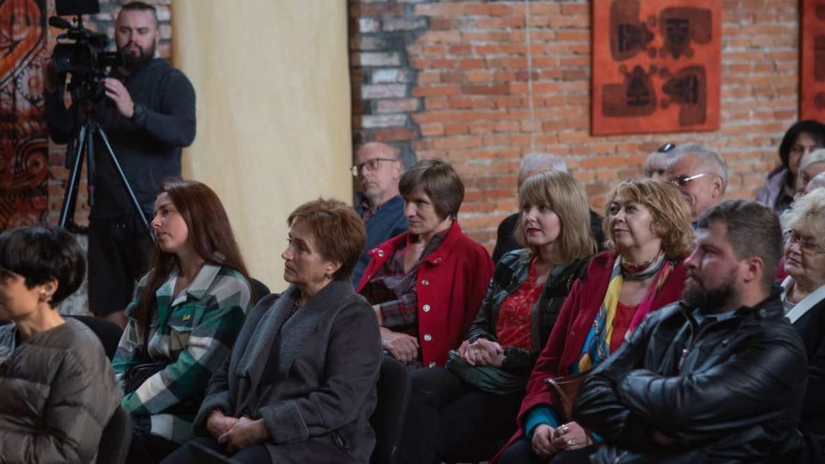 У Соколі відбулась вистава "Дві кралечки - на північ" | фото 12