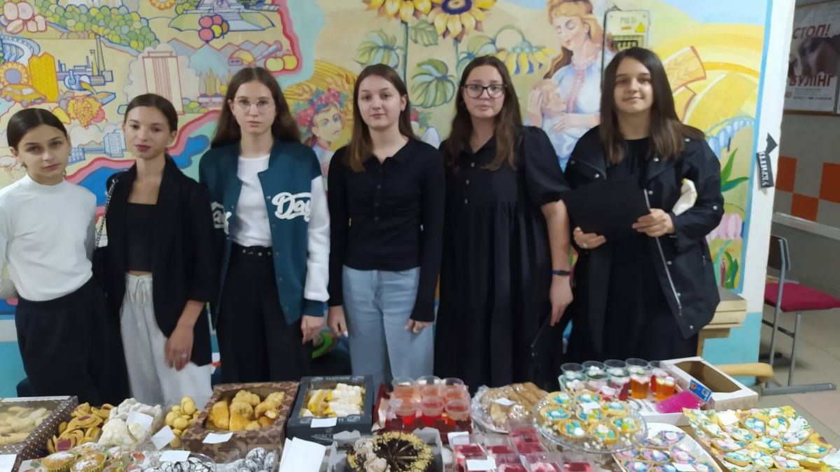 Як у Коломиї діти гроші на ЗСУ збирали 8