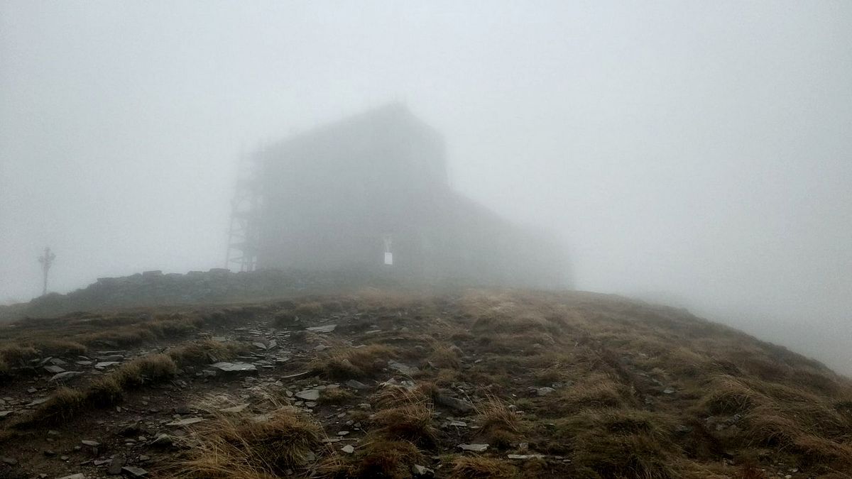 На горі Піп Іван знову засніжило 2