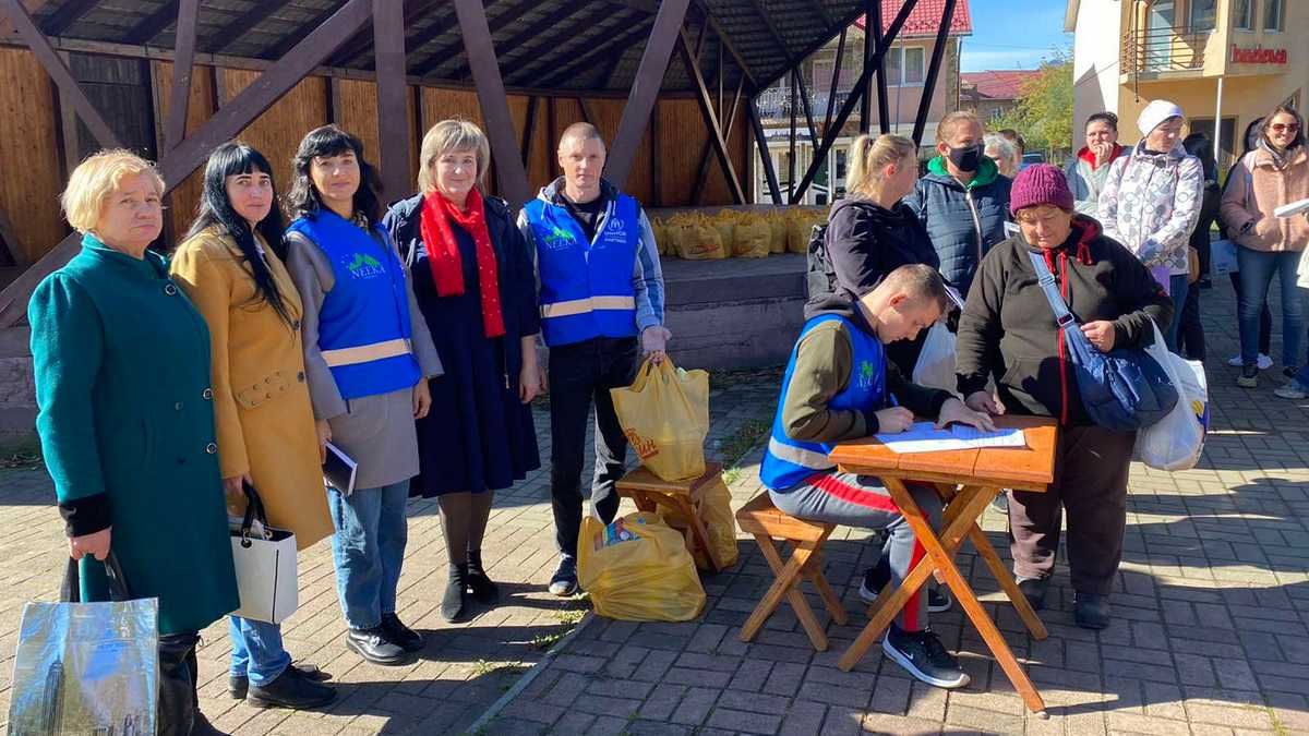 У Верховині переселенці отримали допомогу від благодійників