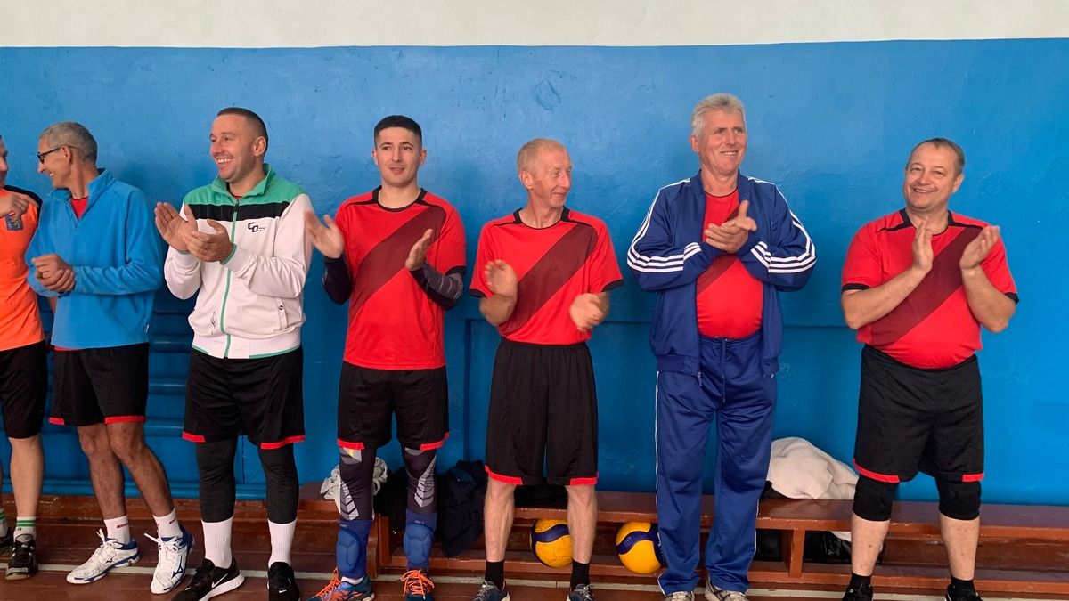 Змагання з волейболу серед вчителів пройшли на Коломийщині 4