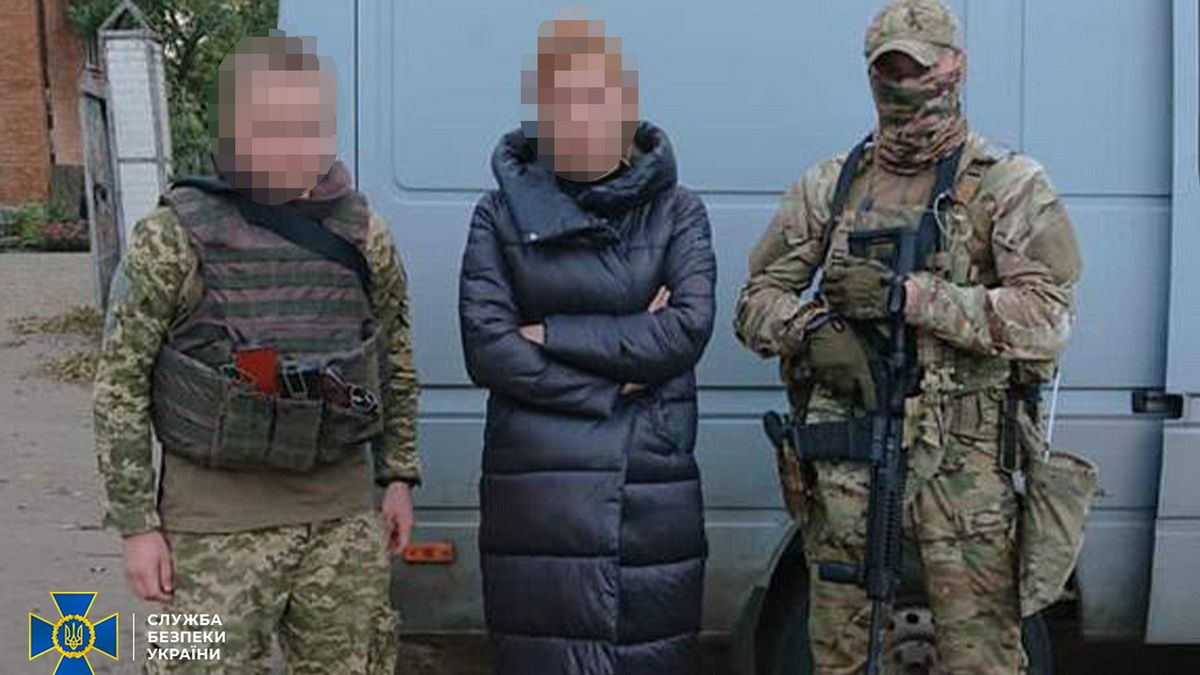 Працювала в окупаційній адміністрації Куп'янська, а тепер відповість перед законом