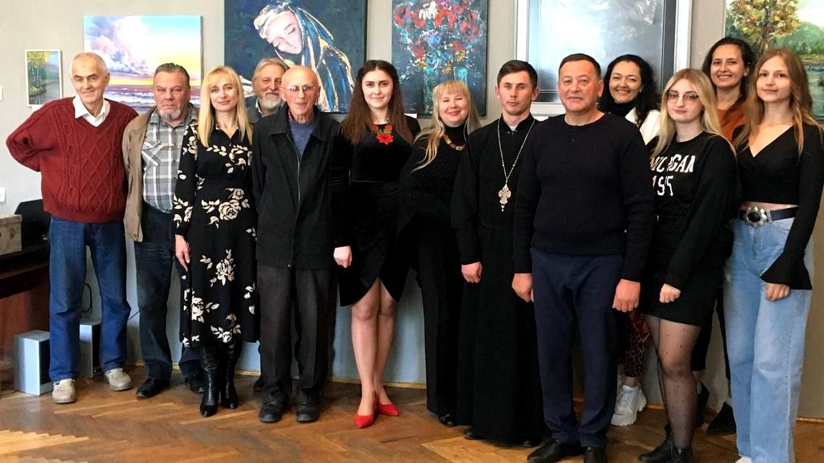 Як коломийські художники наближають перемогу