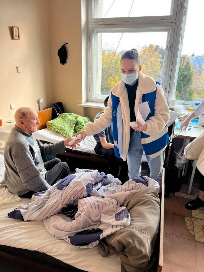 Переселенці Заболотівської громади отримали гуманітарну допомогу 13