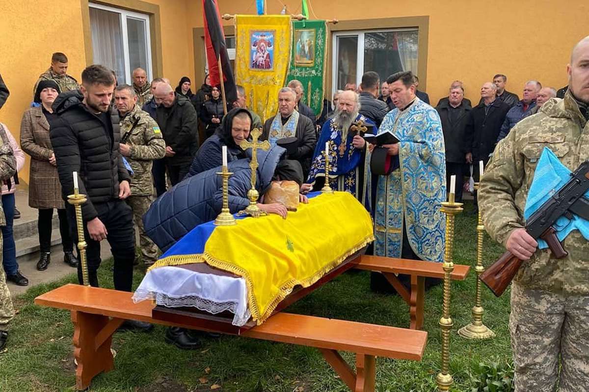 Городенківщина провела в останню путь полеглого Героя Дмитра Дяківа 5