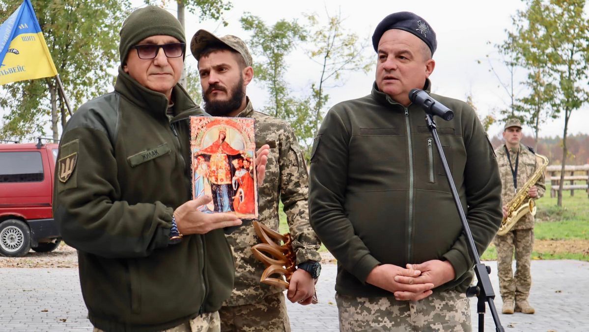 У Кубаївці відкрили пам'ятну дошку загиблому Герою Мирону Забарилу 6