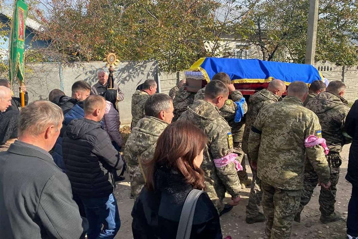 Городенківщина провела в останню путь полеглого Героя Дмитра Дяківа 13