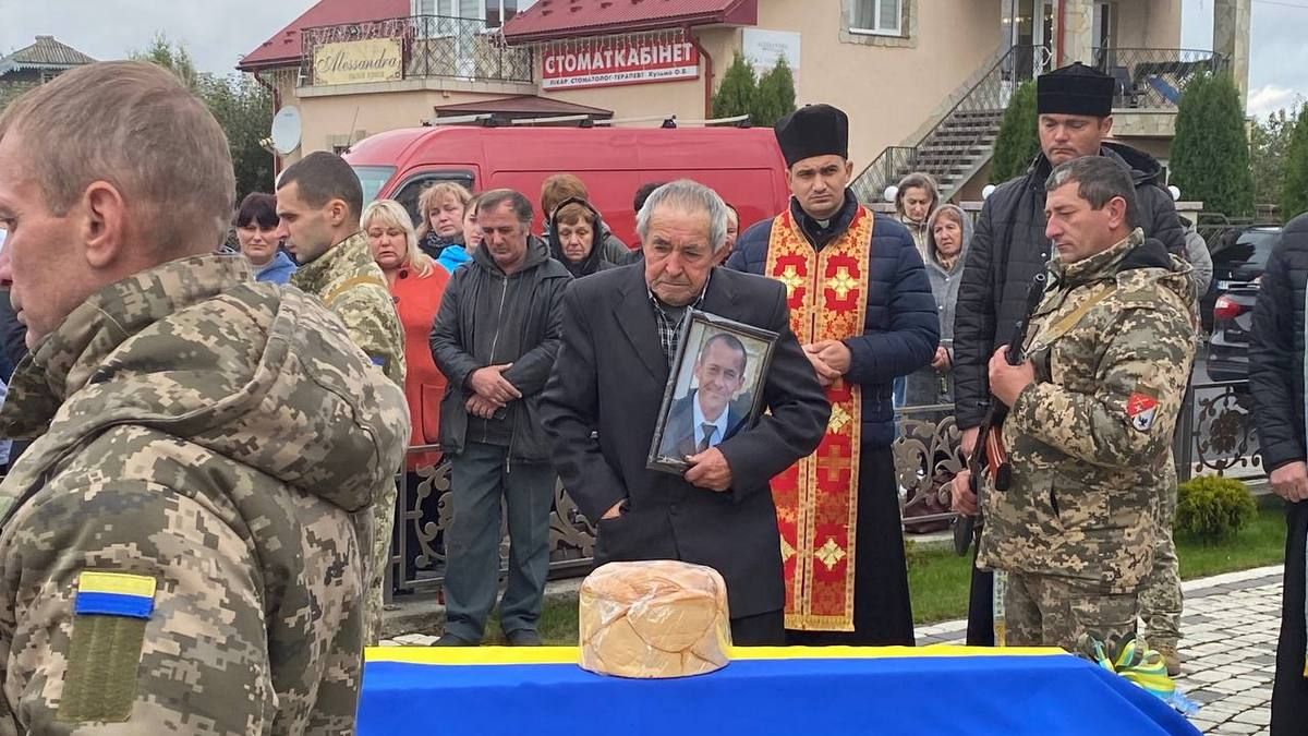 Городенківщина зустріла загиблого військового Василя Сенюка