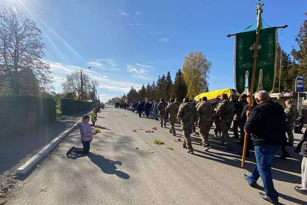 Городенківщина провела в останню путь полеглого Героя Дмитра Дяківа 25