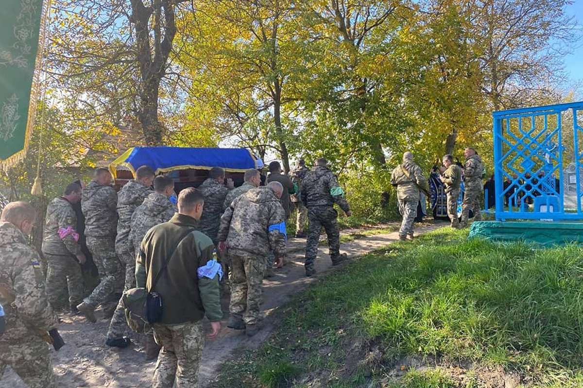 Городенківщина провела в останню путь полеглого Героя Дмитра Дяківа 29