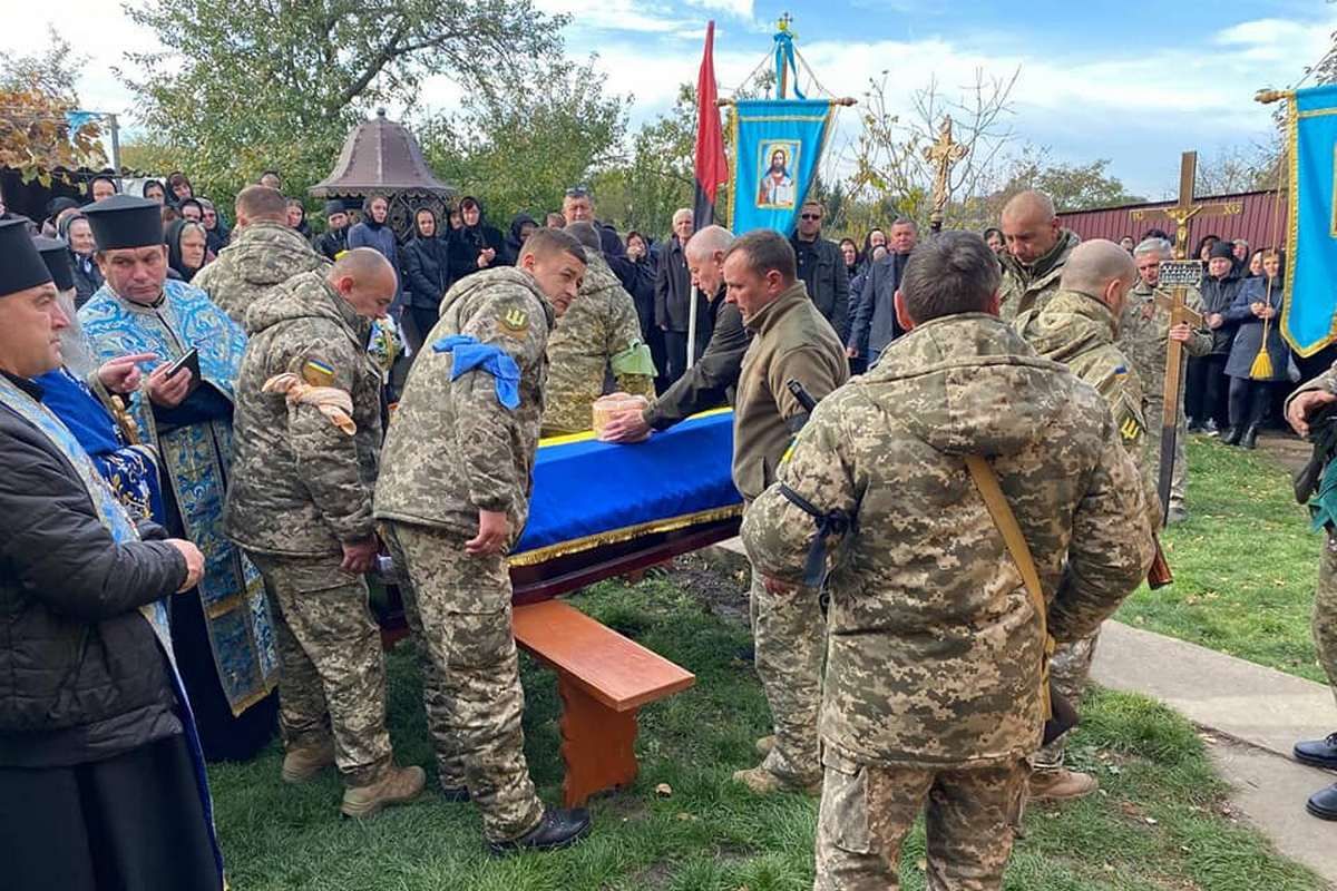 Городенківщина провела в останню путь полеглого Героя Дмитра Дяківа 3