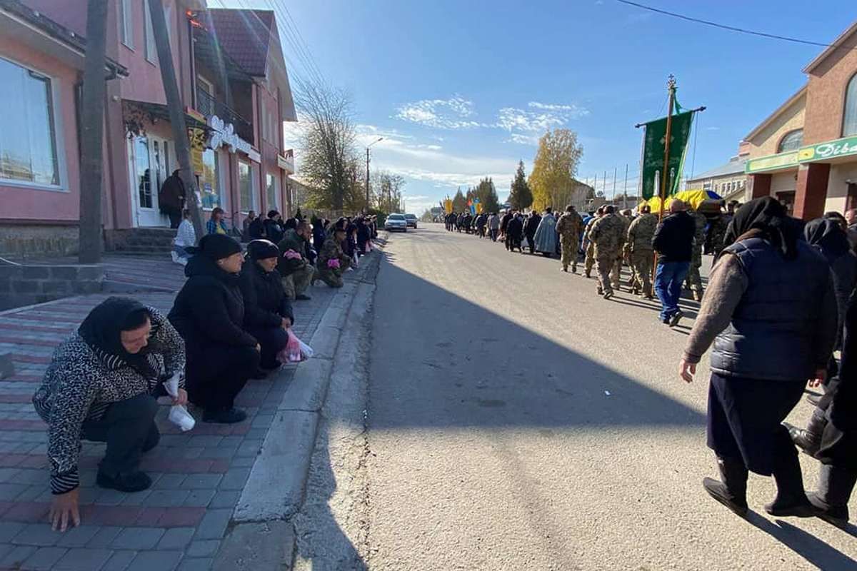 Городенківщина провела в останню путь полеглого Героя Дмитра Дяківа 26