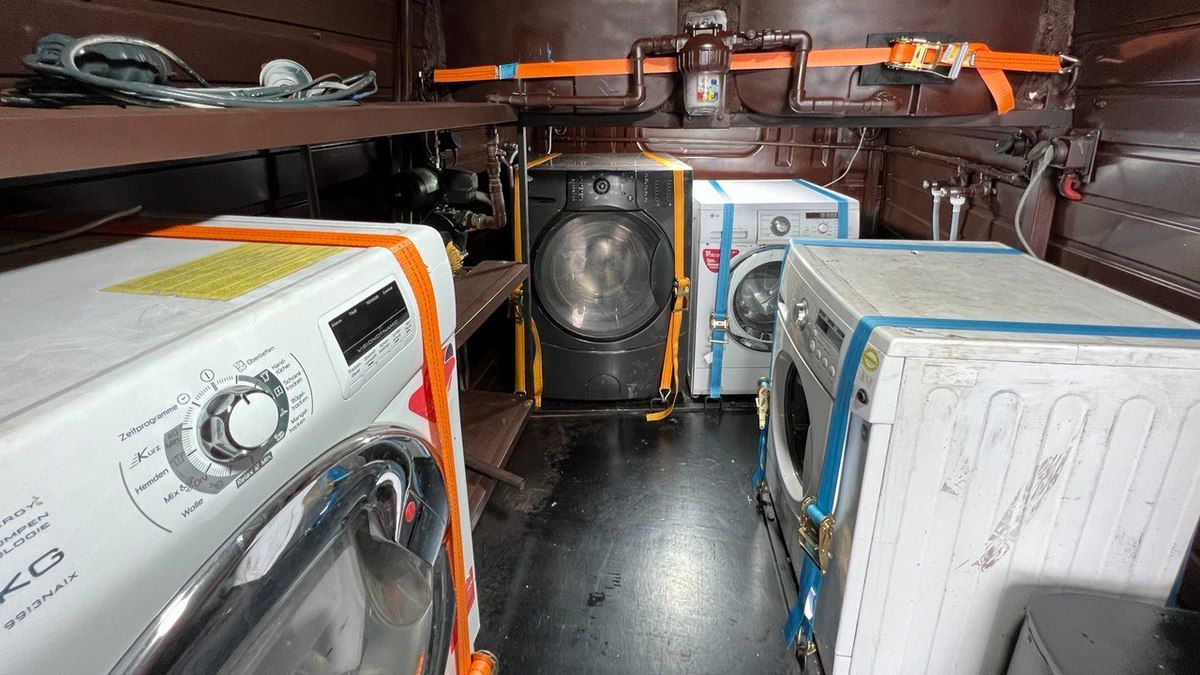 Амуніція, харчі, техніка та багато іншого: для "едельвейсів" передали чергову допомогу 12