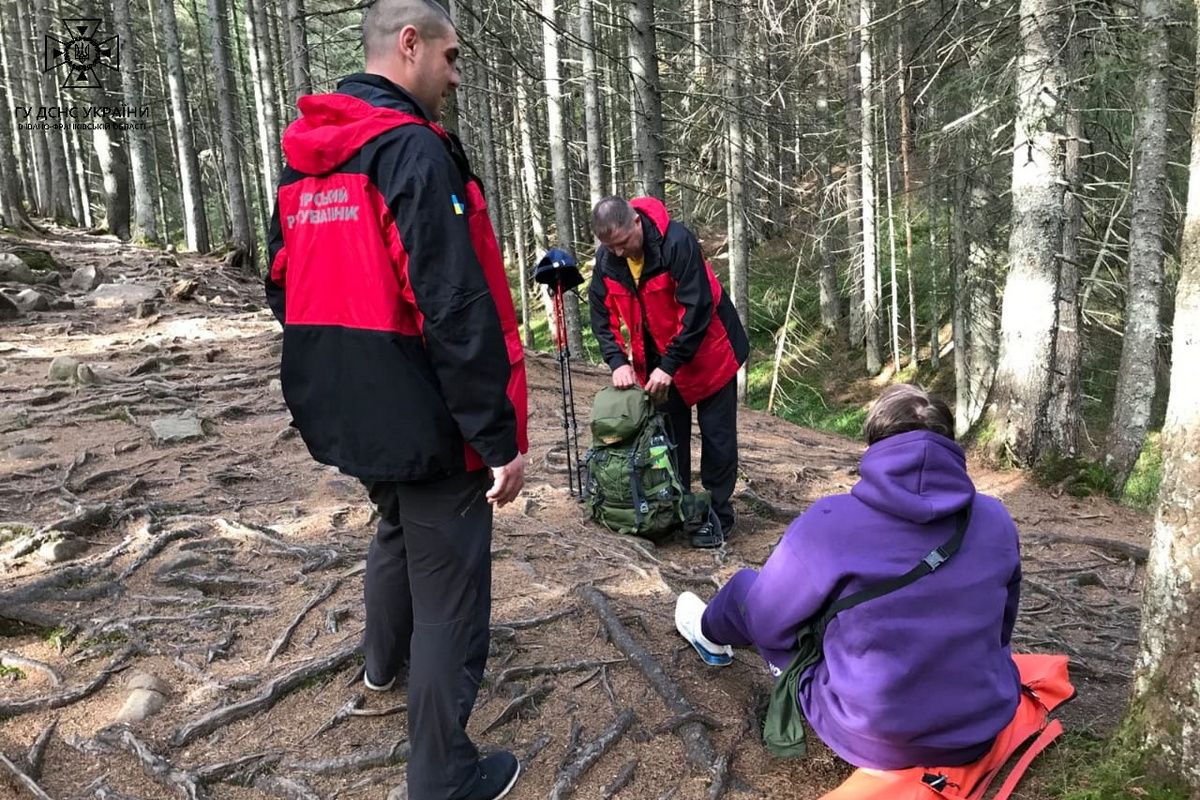 Стало погано на Говерлі: рятувальники вирушали на допомогу туристу 1