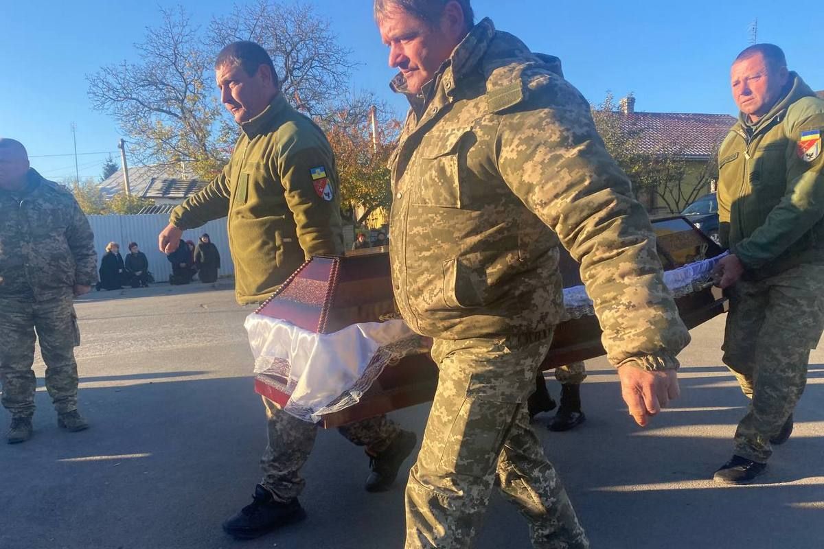 Городенківська громада зустріла загиблого Героя Дмитра Дяківа 3