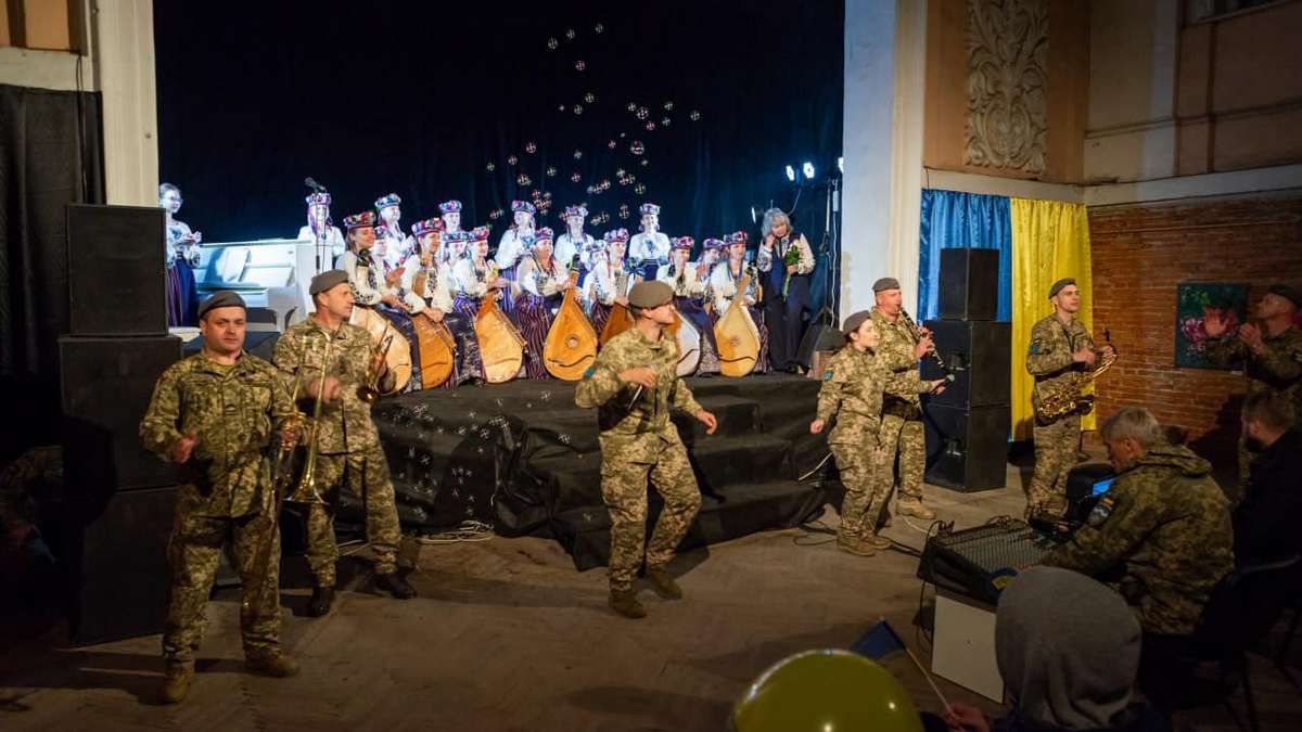 До зустрічі у грудні! | Коломийська мала філармонія закрила свій перший сезон 9