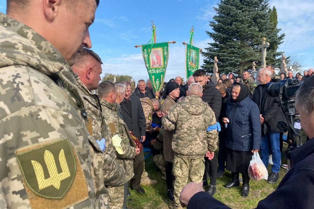 Городенківщина провела в останню путь полеглого Героя Дмитра Дяківа 34