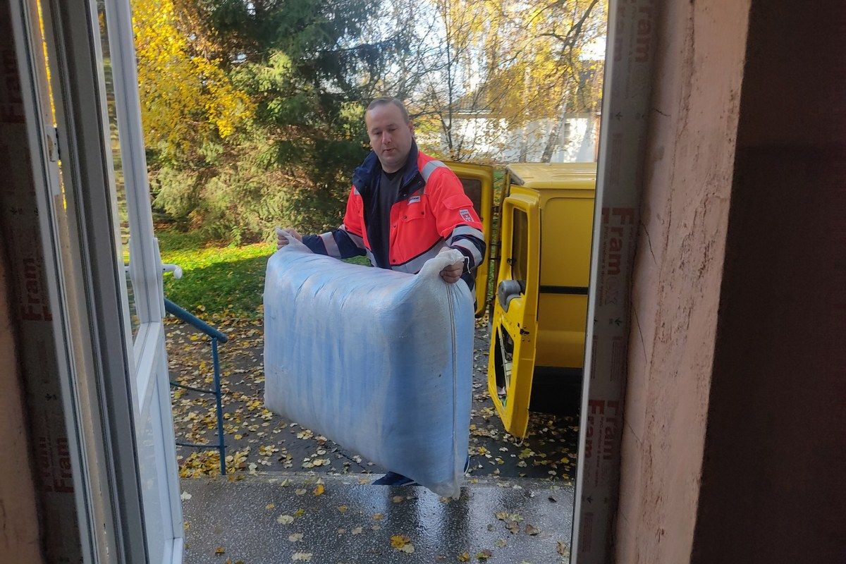 Переселенці Заболотівської громади отримали гуманітарну допомогу 5