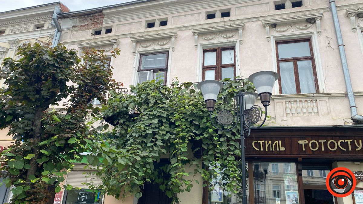 Погляньте вгору | Добірка найоригінальніших балкончиків Коломиї 12