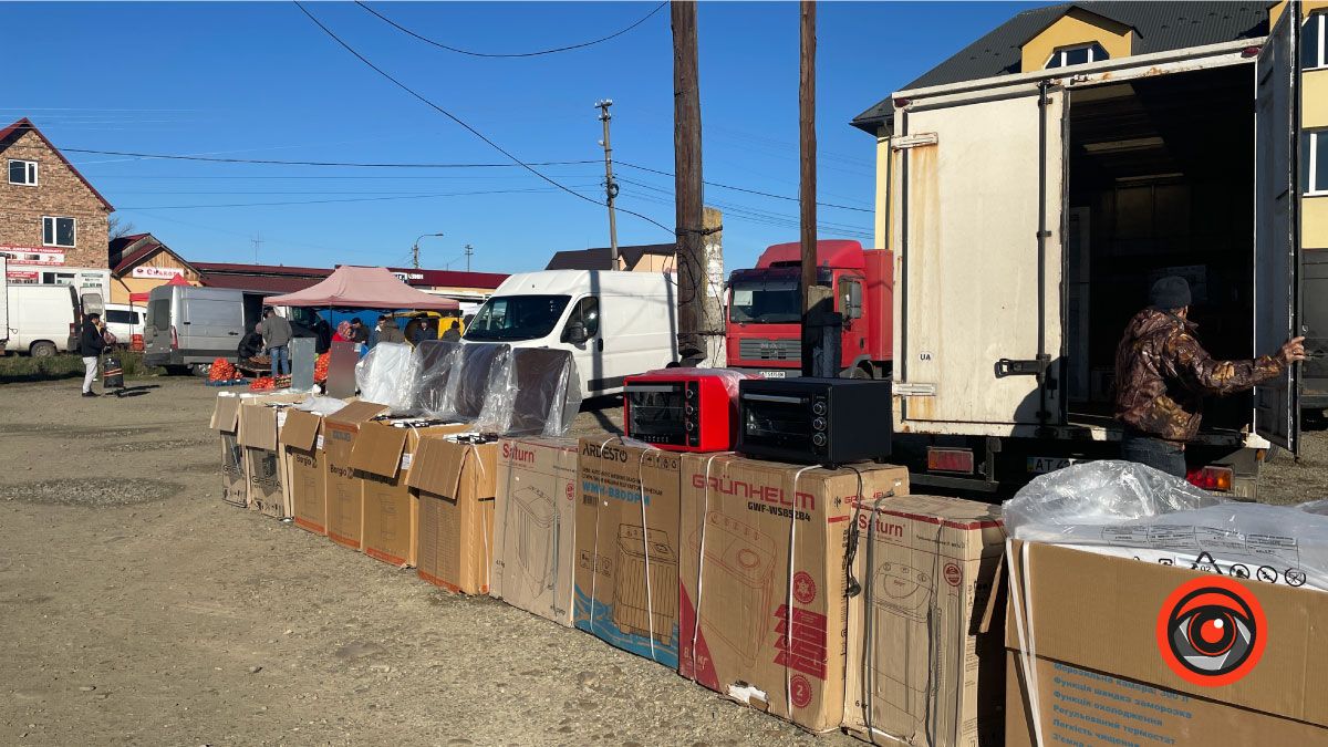 Базар в Отинії: місце, де є майже все 2