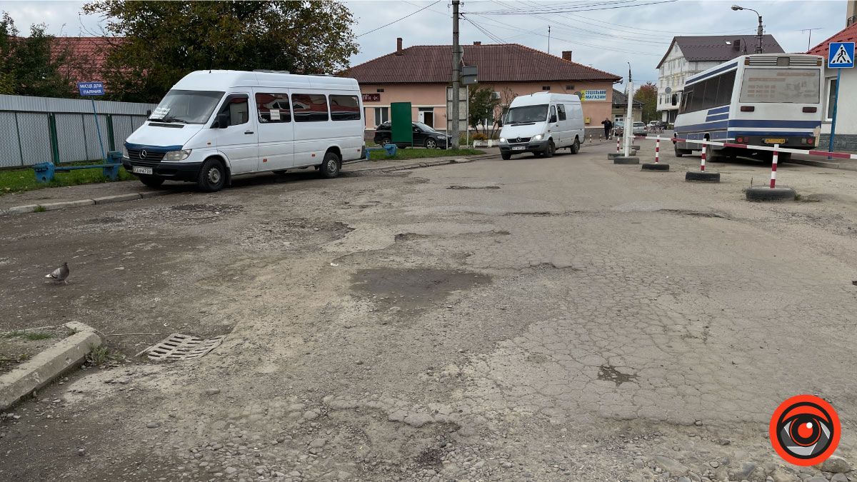 Головне колеса не погубити: жахливий заїзд на автостанцію в Коломиї 5