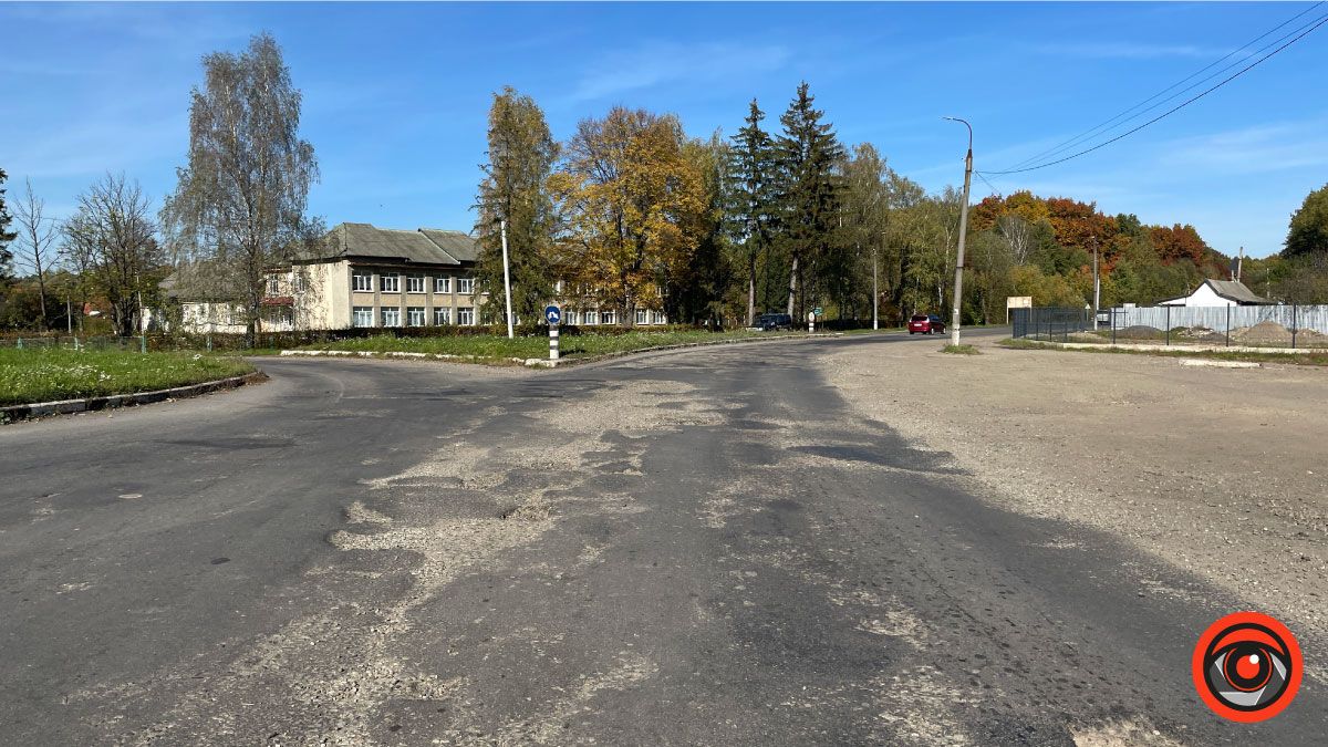 Попереду ями або як проїхати кільцеву розв'язку на Франківськ? 5