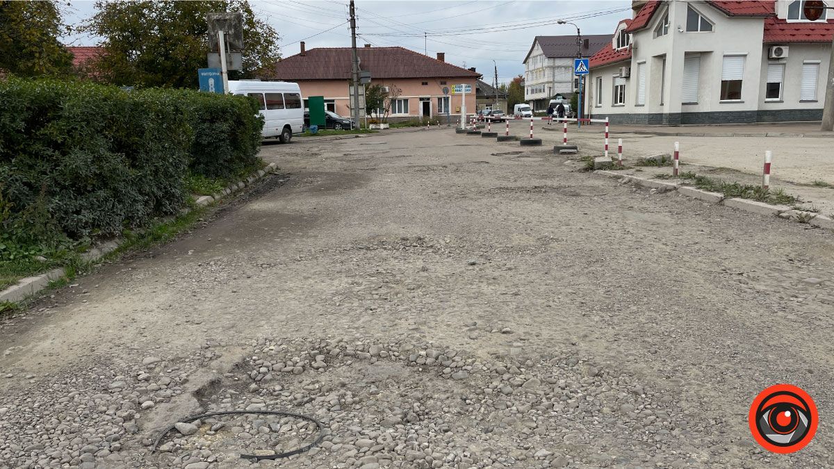 Головне колеса не погубити: жахливий заїзд на автостанцію в Коломиї 7