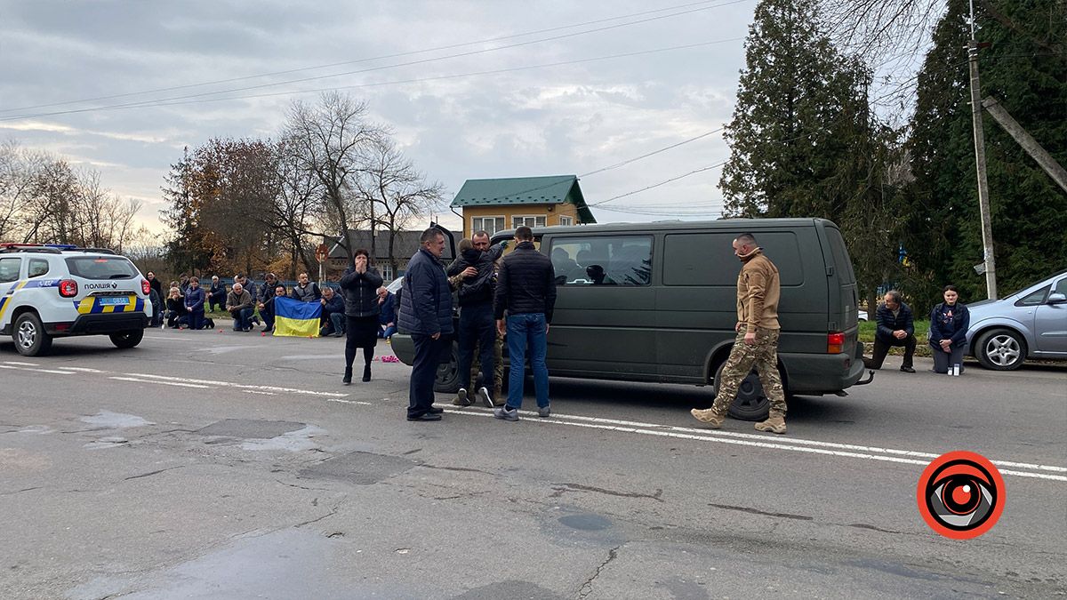 Коломияни зустріли загиблого захисника Ігоря Калина 8