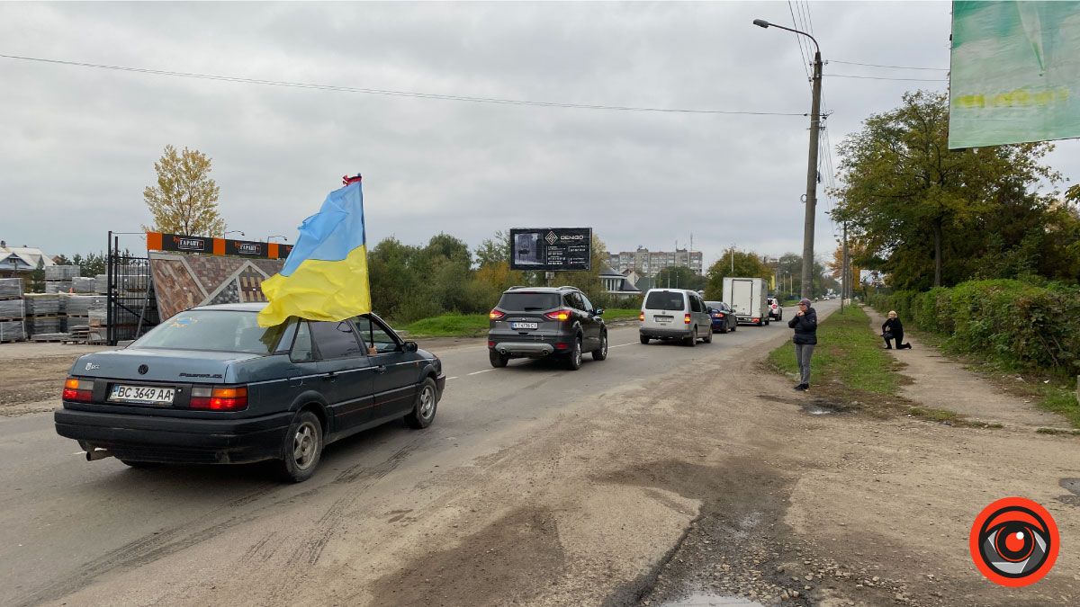 Громада зустріла полеглого Героя: у Коломиї прощатимуться із Сергієм Гашинським 3