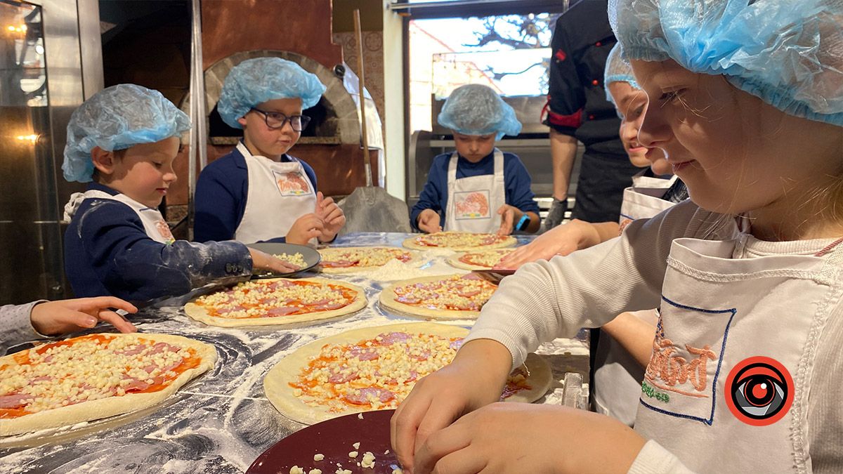 "Смачна пригода": як учні ліцею №9 вчились готувати піцу 12