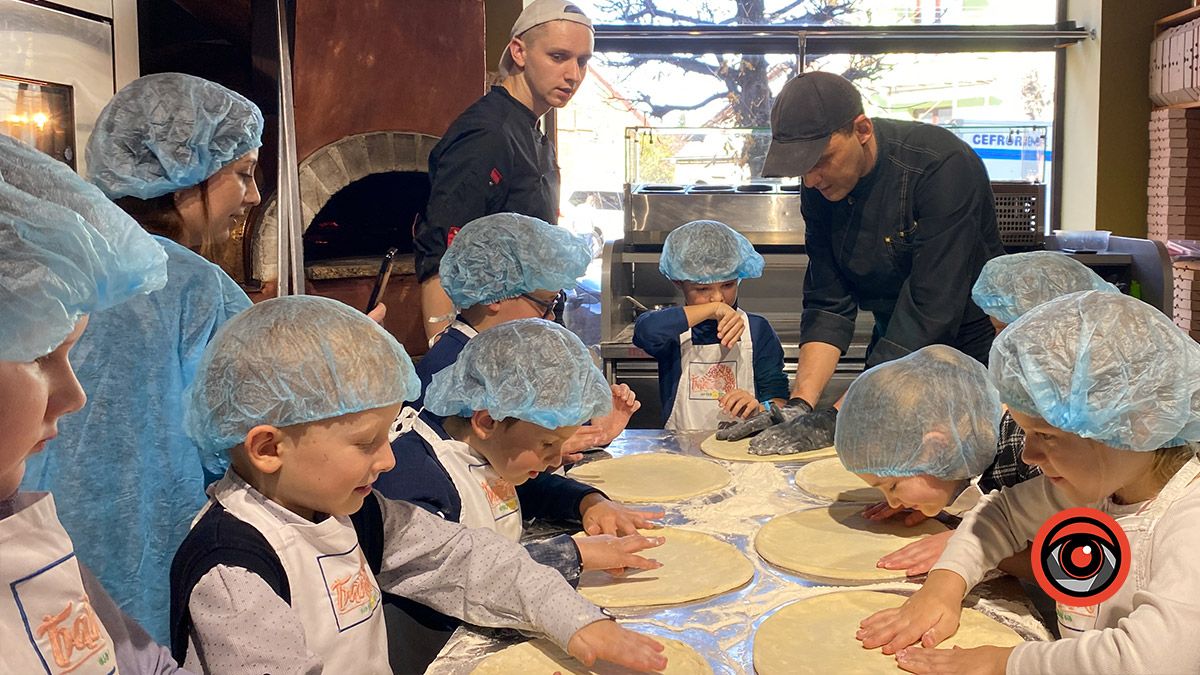 "Смачна пригода": як учні ліцею №9 вчились готувати піцу 7