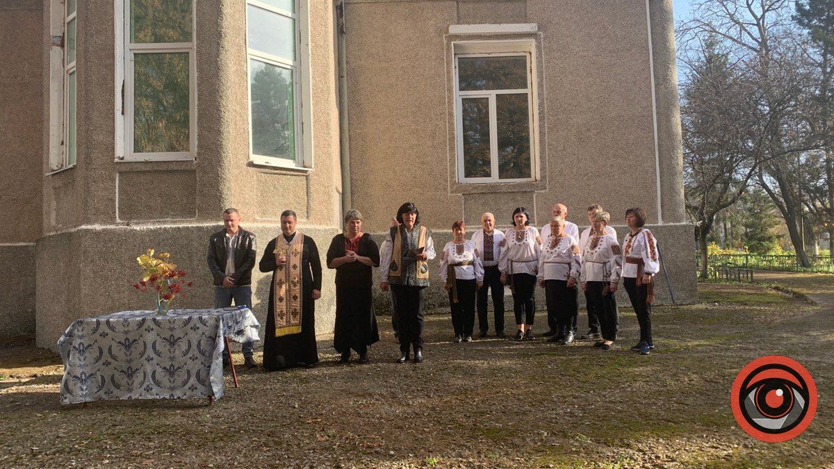 Алею пам'яті висадили біля реабілітаційного центру для військових у Ценяві 2