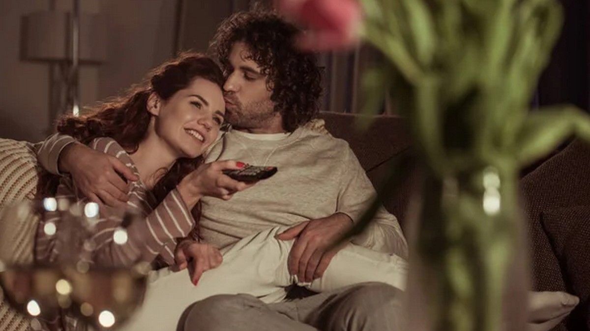 Коломиян просять економити електроенергію і попереджають про відключення ліхтарів